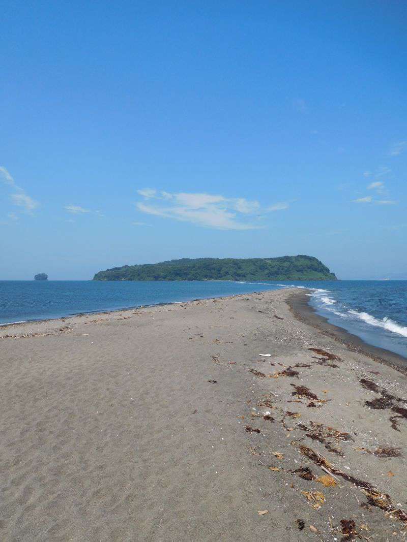Photograph of Chiringashima and the sand causeway